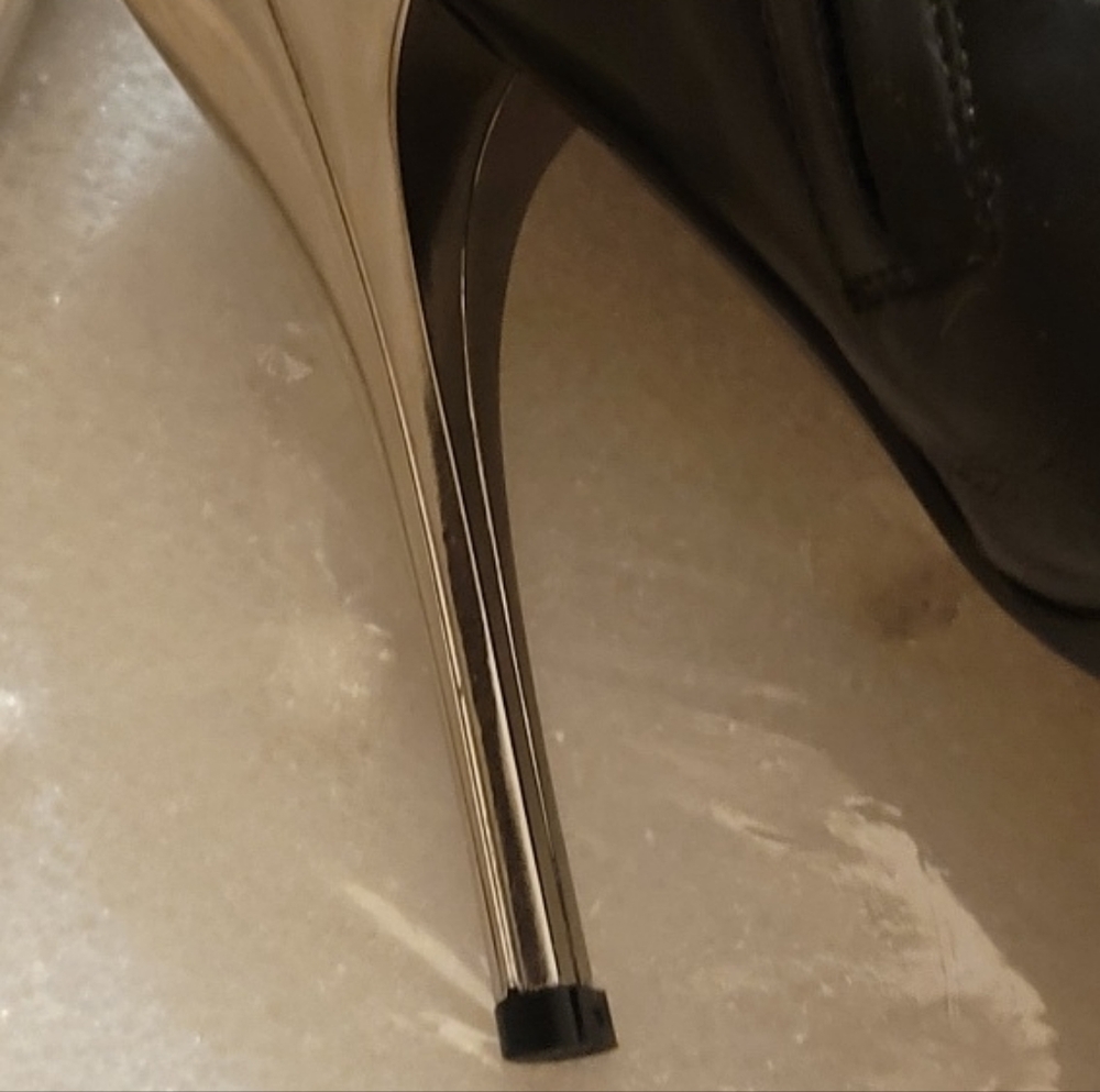 Versace black leather boots. Size 37 (7) - Picture 6 of 10
